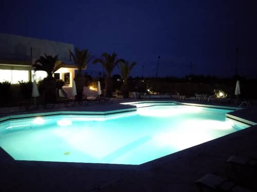 Leonidas Hotel And Studios