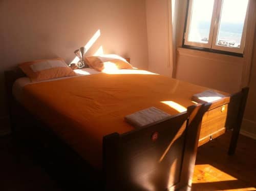 Lisb´On Hostel