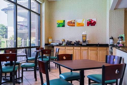 Quality Hotel Morehead City