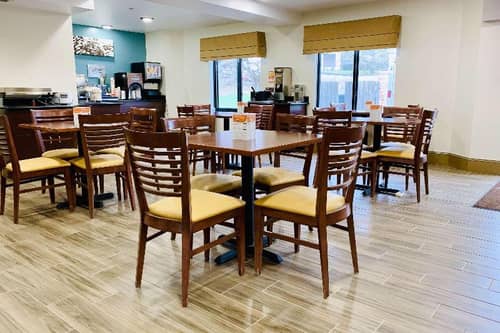 Sleep Inn & Suites
