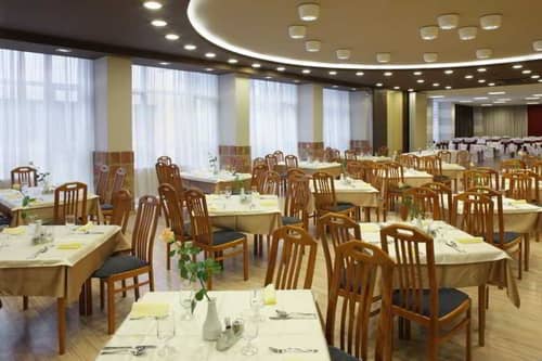 Laterum Conference And Wellness