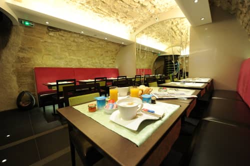 The Originals Boutique Hôtel du Vieux Saule, Paris