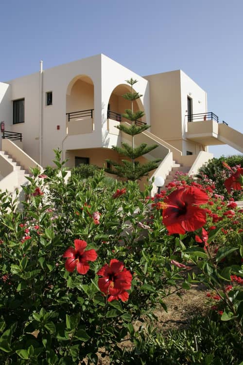 Nanakis beach apartments