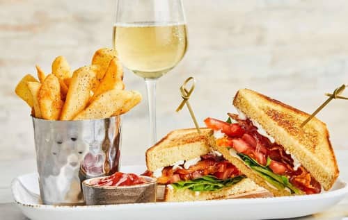 Courtyard Detroit Warren