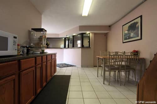 Americas Best Value Inn-Indy Northwest