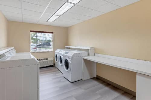 Candlewood Suites Indianapolis East