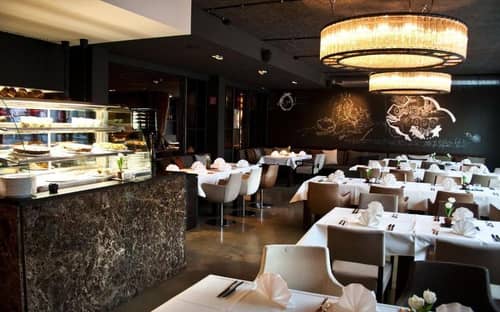 SAKS Urban Design Hotel