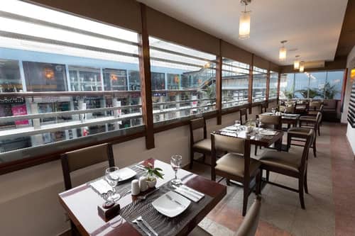 El Polo Apart Hotel & Suites