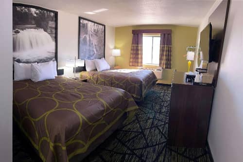 Super 8 by Wyndham York NE