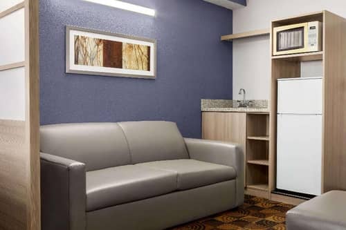 Microtel Inn & Suites By Wyndham Lincoln