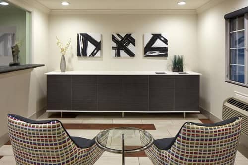 Studio Inn & Suites Downey