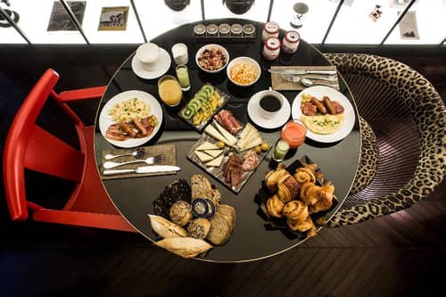 Htl du Rond-Point des Champs-Esprit de France