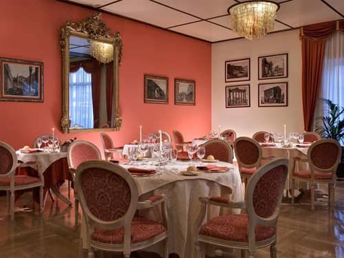 Hotel Bristol Buja