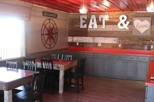 Abe's Okoboji Motel & Suites