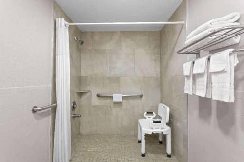 Days Inn by Wyndham St. Petersburg Central