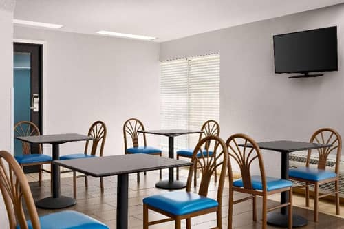 Days Inn by Wyndham Fulton