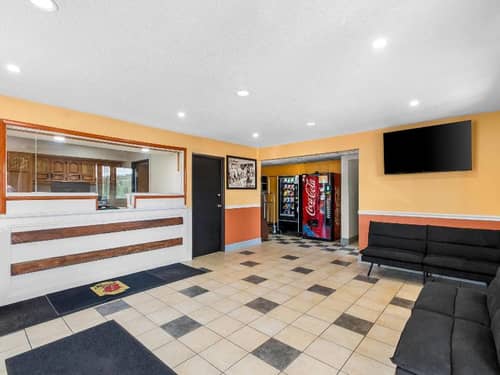 Super 8 by Wyndham Dumfries/Quantico