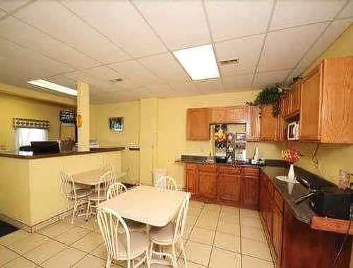 Travelodge by Wyndham Yankton