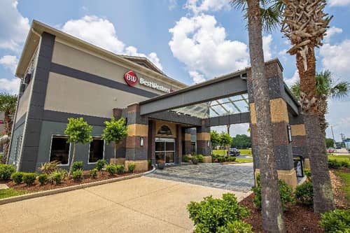 B/W Plus Vermilion River Inn & Suites