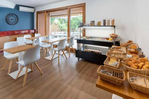 Sure Hotel by Best Western Saintes