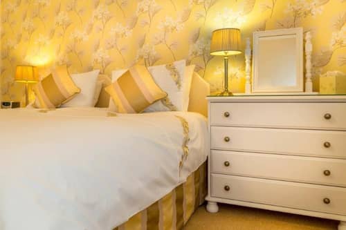 Balincourt Hotel & Guest House