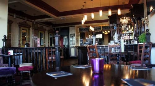 The Royal Hotel   Rooms