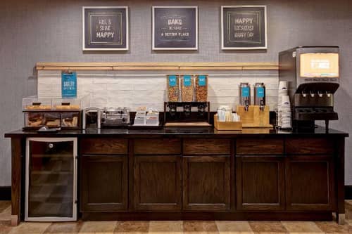 Hampton Inn DeKalb (Near the University)