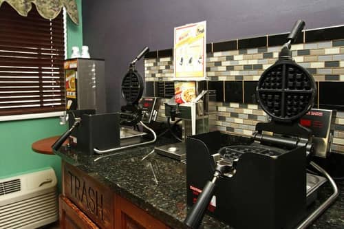 New Victorian Inn & Suite