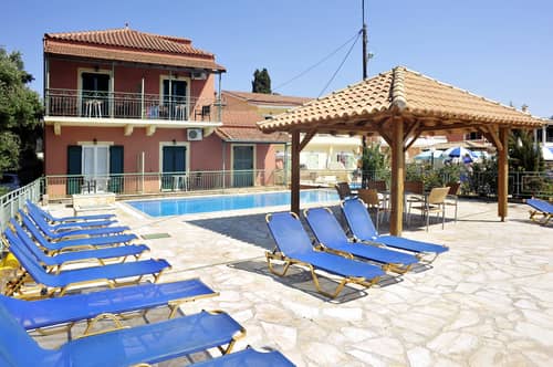 Marika Apartments & Annexe