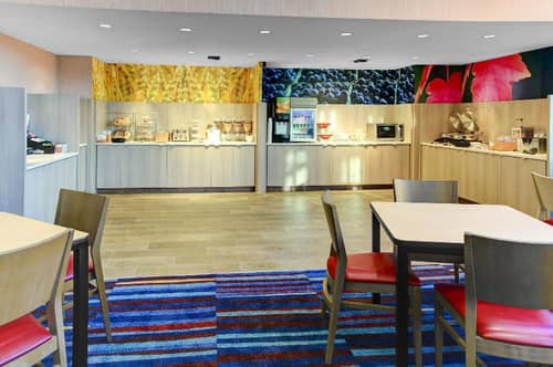 Fairfield Inn & Suites Cape Cod Hyannis