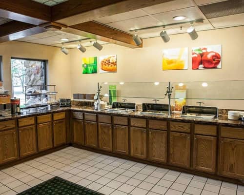Quality Inn & Suites Goshen Area