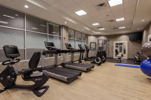 DoubleTree by Hilton Evansville, IN