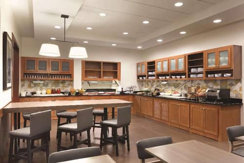 Hyatt Place PDX Arpt Cascade Station