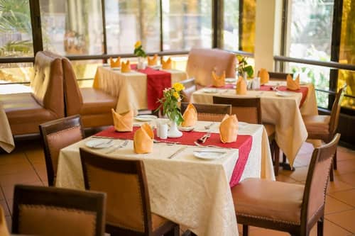 Waridi Paradise Hotel & Suites