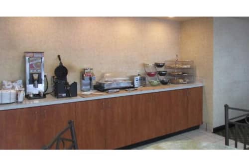 Quality Inn & Suites - Albany, OR