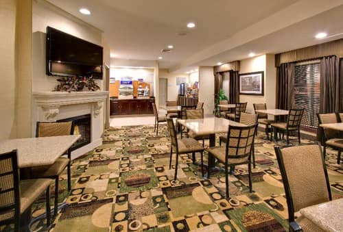 Holiday Inn Express and Suites Pleasant Prairie Ke