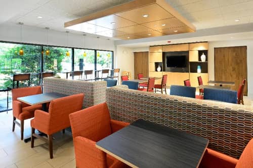 Holiday Inn Express and Suites Research Triangle P