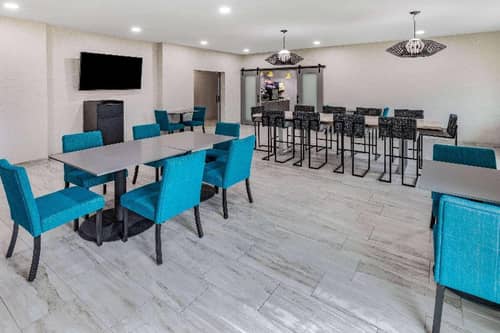 Hawthorn Suites by Wyndham Ardmore