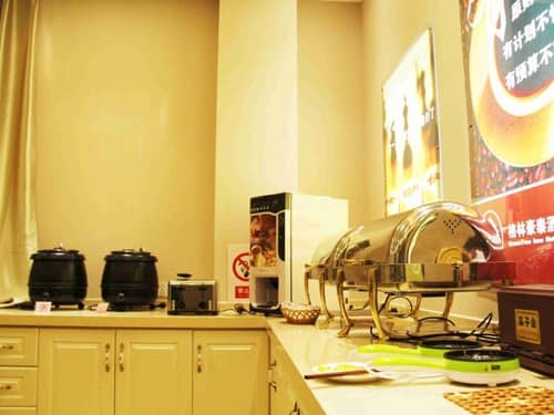 GreenTree Inn Qingdao SDUST Express Hotel