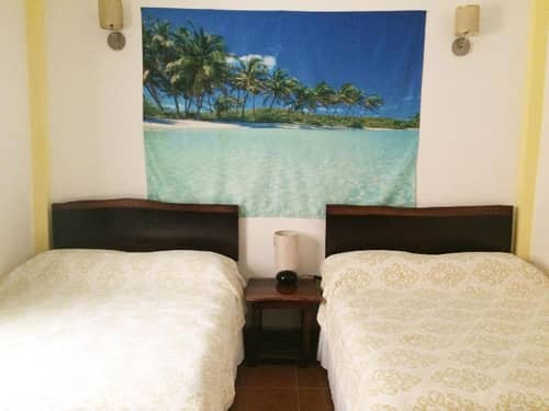 Easy Inn