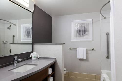 Courtyard Wichita At Old Town