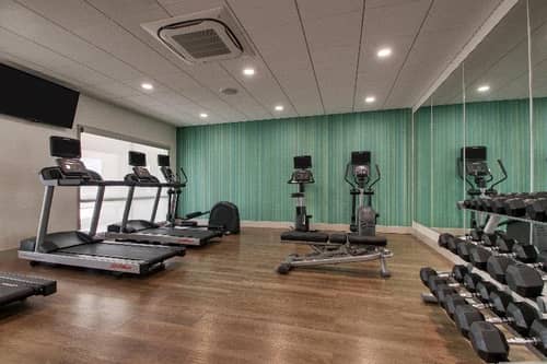 Holiday Inn Express & Suites Mount Vernon