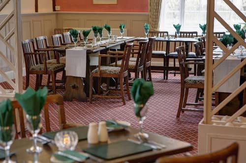 Best Western Cedars Hotel