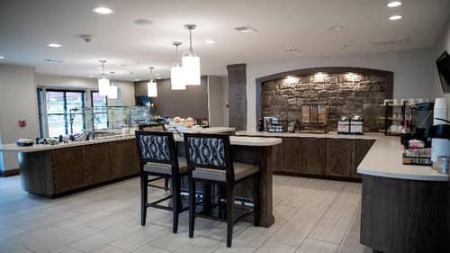 Staybridge Suites Auburn Hills - Crossing Drive