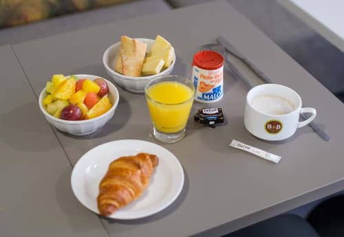 B&B HOTEL CANNES La Bocca Plage