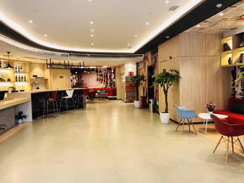 Ibis Hotel (Chengdu East Railway Station Branch)