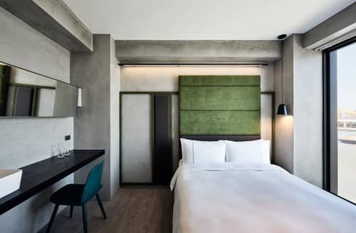 Waterfront Hotel Taipei