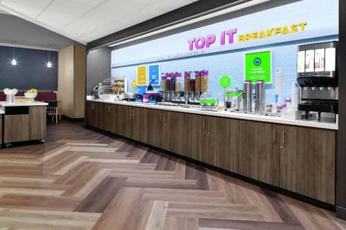 Tru by Hilton Gilbert