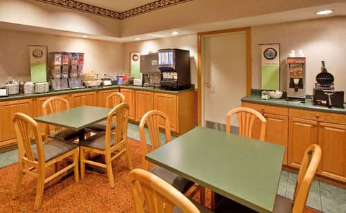 Country Inn & Suites by Radisson, Bloomington