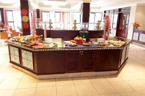 Cresta President Hotel